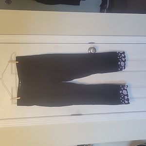 Elle Capri Skinny Pants